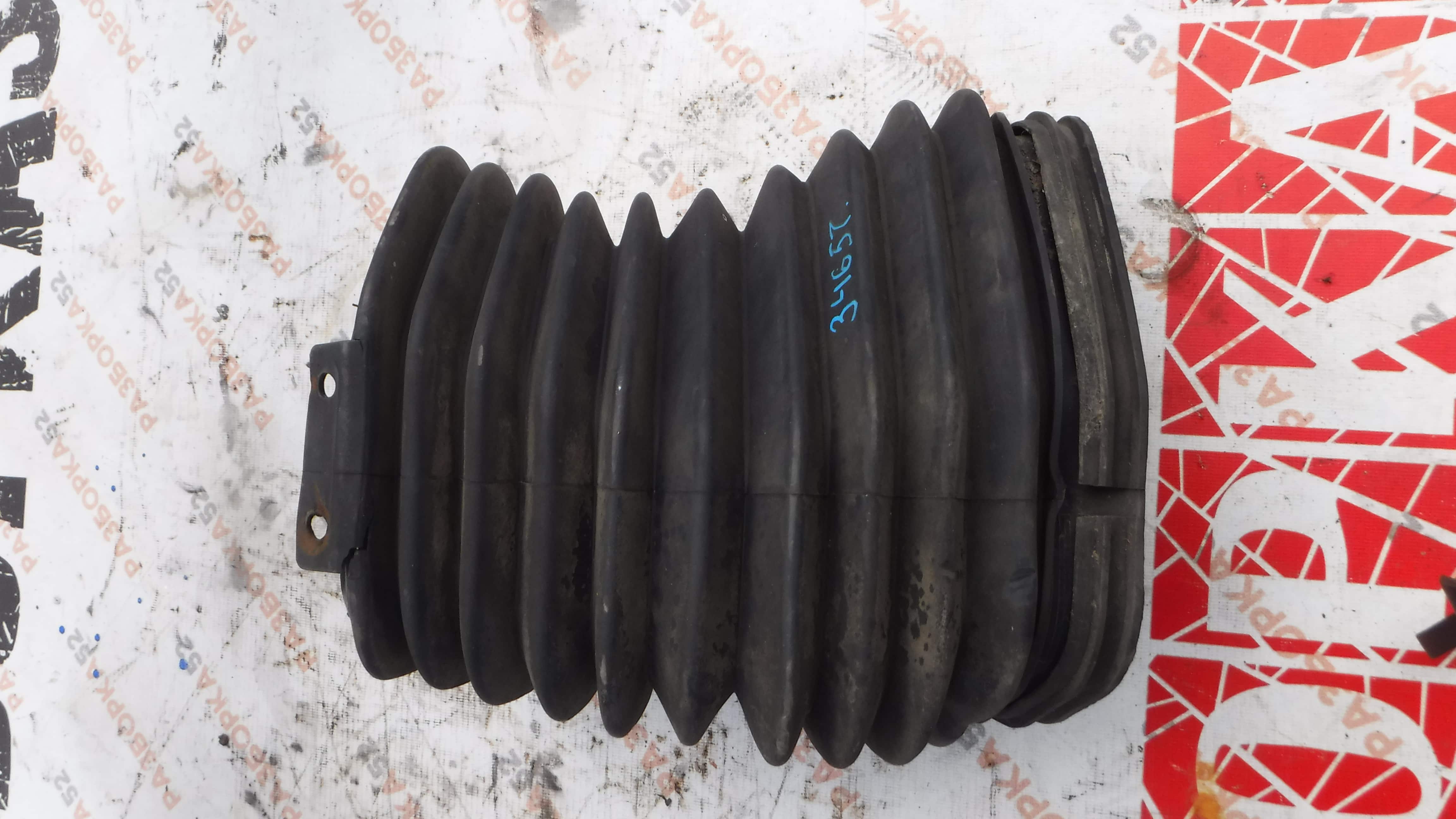 Патрубок Гофра воздуховода Скания Scania R124 DSC12 1999 1386577